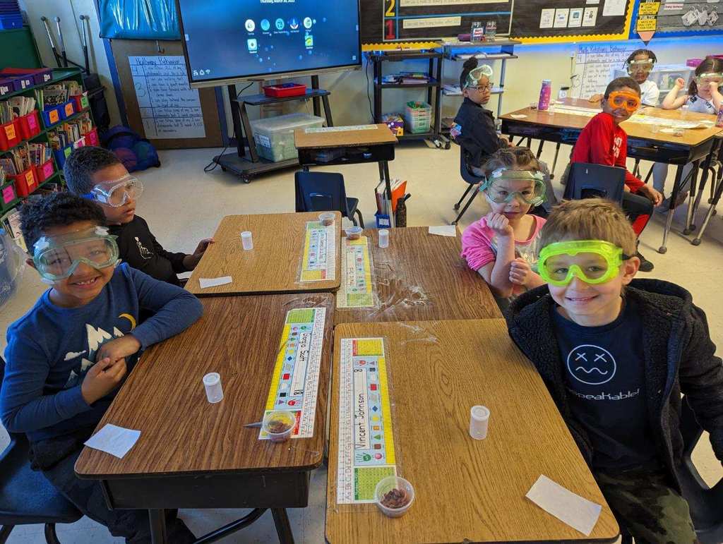 First Graders were visited by the SEE Science Center for an introduction to chemistry! 